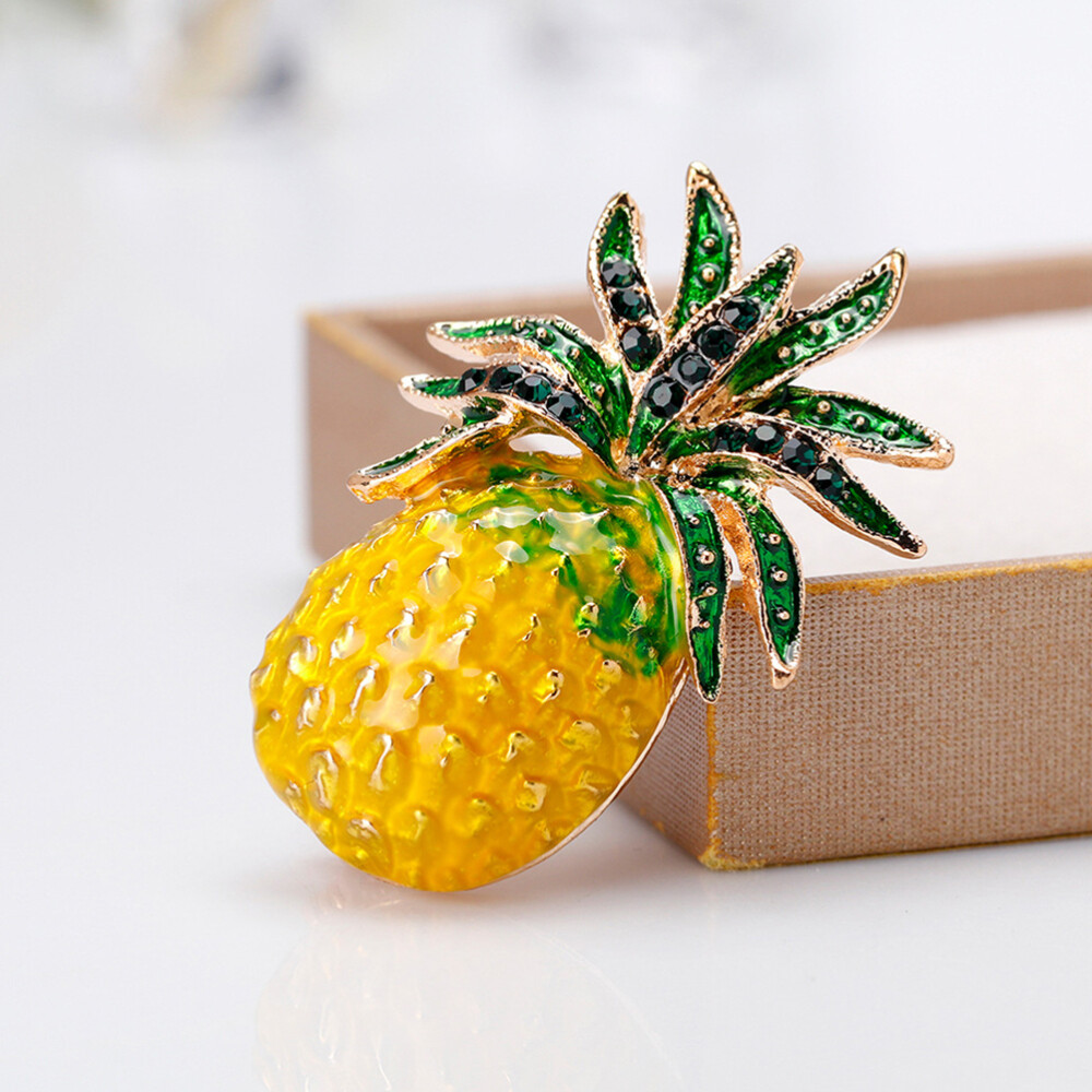 Pineapple brooch Fashionable Brooch Elegant Beautiful Brooch for Women