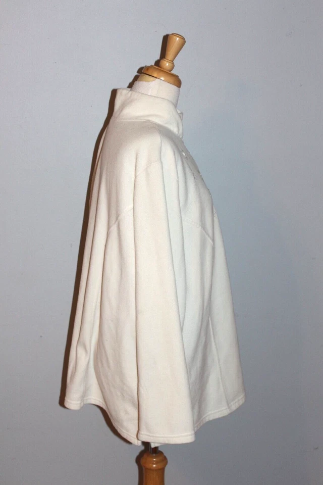 Plus Size 22W 24W 3X Pull Over Fleece Jacket 1/4 Zip Embellished Snowflake - Image 3 of 4