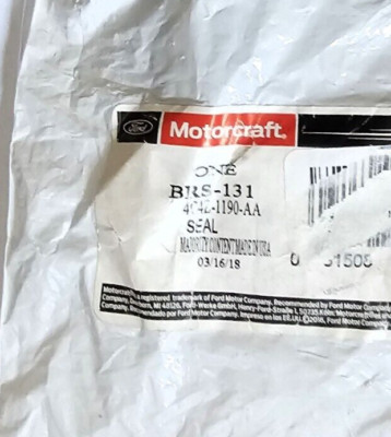 New Motorcraft Front Wheel Bearing Retainer BRS-131 Ford F-650 F-750 2004-2011