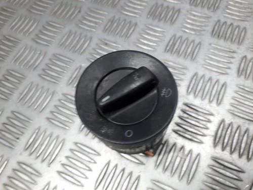 1c0941531 Scheinwerfer Schalter  Volkswagen Golf DE556609-52