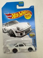 Hot Wheels 2017 New Models Porsche 934.5 White #153/365 - Factory Fresh - New