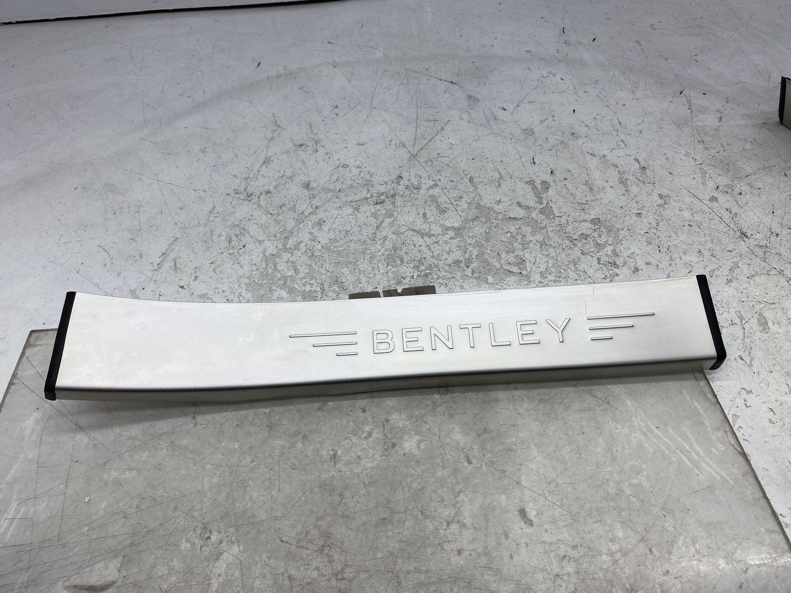 Bentley Flying Spur 2013-2018 REAR+RIGHT Scuff plate