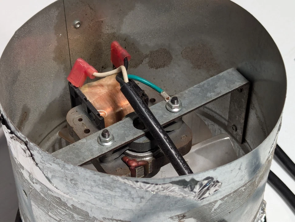 Ventilador amplificador de aire por conducto en línea Suncourt DB206C, 120VAC, 60Hz, 0.4A como en la foto Foto 3 de 4