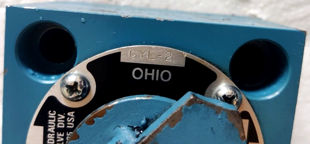 PARKER 331941 HYDRAULIC DIRECTIONAL CONTROL VALVE 93115 CYL1 ELYRIA CYL2OHIO eBay