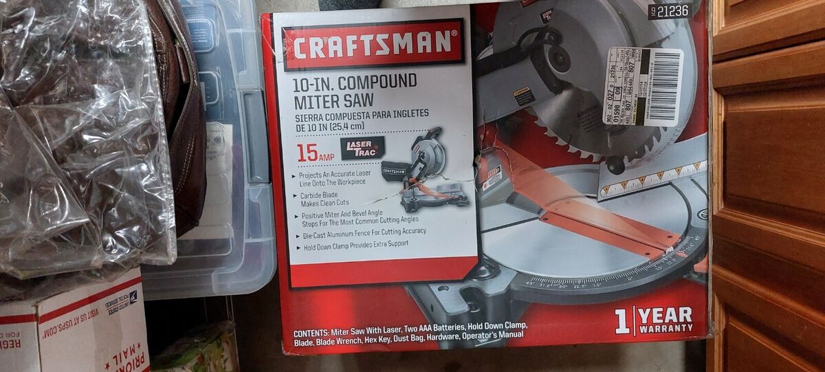 CRAFTSMAN 10-in 15-Amp Single Bevel Folding Compound Corded Miter Saw CRAFTSMAN 10-in 15-Amp Single Bevel Folding Compound Corded Miter Saw