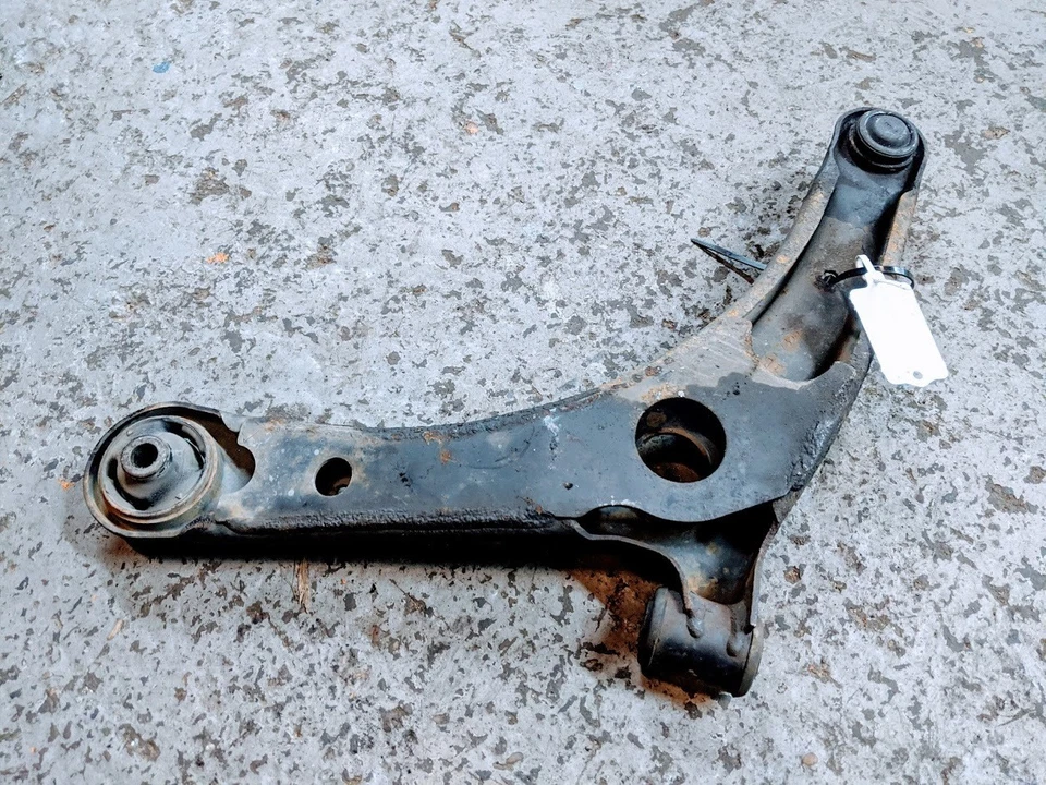 Brazo de control de horquilla inferior delantero derecho mitsubishi outlander 2006 Foto 2 de 2