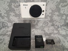 Nikon 1 J1 White Mirrorless Camera Body + BATTERY, CHARGER + SD - FULLY WORKING 