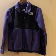 The North Face Kids Denali Jacket in Purple and Black 14/16 Junior Large