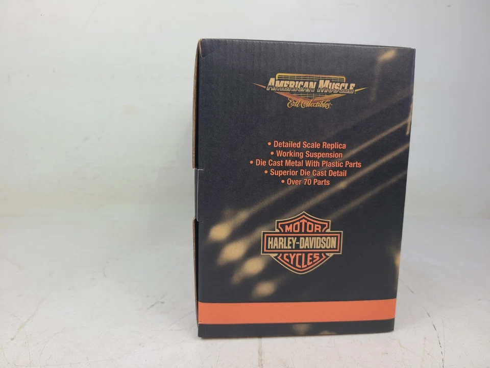 (NEW) 2002 Harley Davidson Fatboy 1:10 Ertl American Muscle 33167 Motorcycle - Image 3 of 4