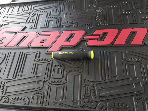 Snap On *NUEVO* ¡Mango de repuesto de agarre suave de 1/4"! Trinquetes para serie T72 HI VIZ - Imagen 2 de 6