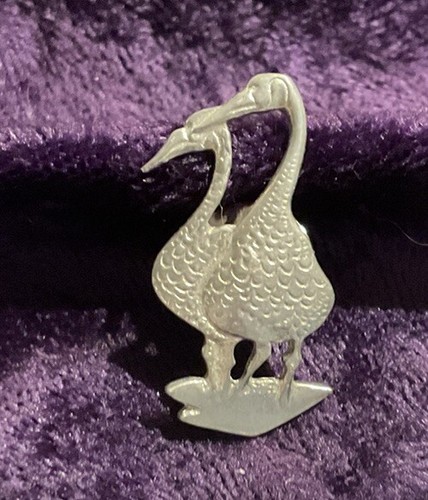 P Buckley Moss Society Lapel Pin