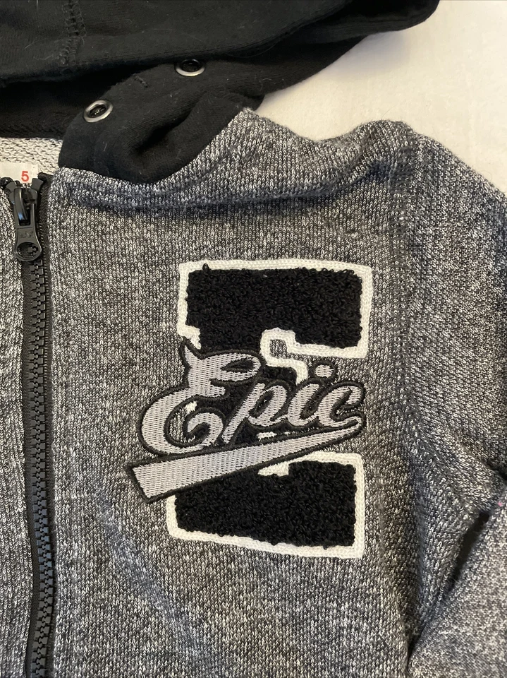 Boys Black/White EPIC THREADS Logo Zip Up Hooded Sweatshirt - Size 5 - Image 3 of 4