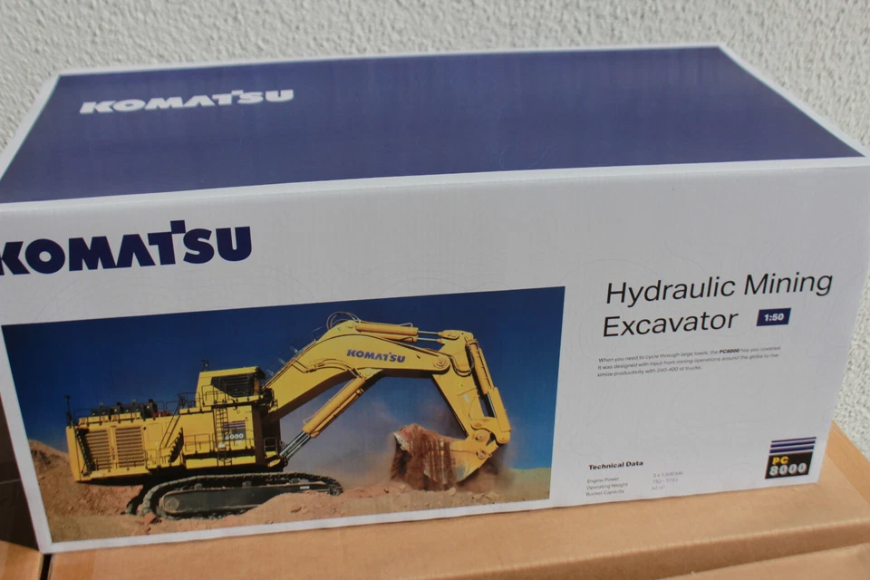 Bymo 25026 2 Komatsu Excavator PC 8000 Diesel with Bucket Backhoe 1:50 New OVP - Image 3 of 4