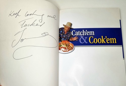Catch'em & Cook'em with Tommo - RARE SIGNED COPY - Paperback, 2006 Book - VGC! - Picture 2 of 8