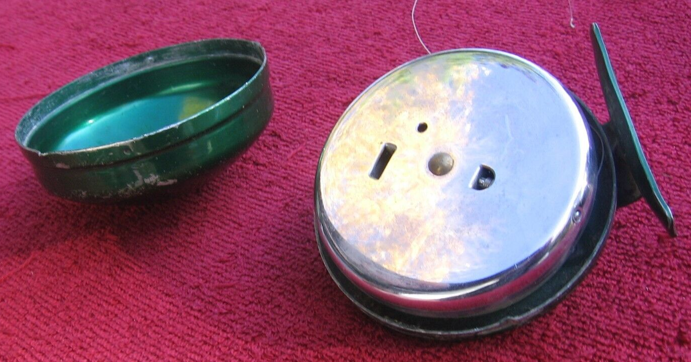 Vintage Johnson Model 20 Sidewinder Spin Casting Green Metal Fishing