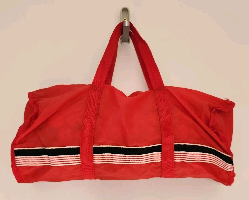 Vintage Red Pizza Hut Lightweight Nylon Duffle Tote Bag With Zipper