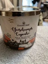 GOOSE CREEK FULL Size 3 WICK CANDLE GOOSEBUMPS CUPCAKE 14.5  NEW