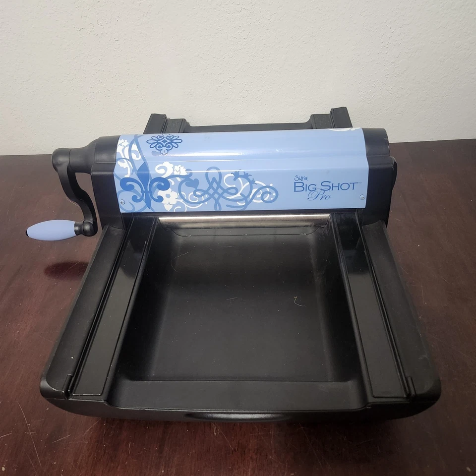 Máquina troqueladora Sizzix Big Shot Pro Ellison letras grandes faltantes Foto 2 de 4