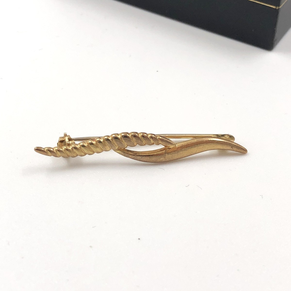 Vintage 80's IV 9ct Gold Textured Swirl Bar Brooch - 1988 Italy 2.33g