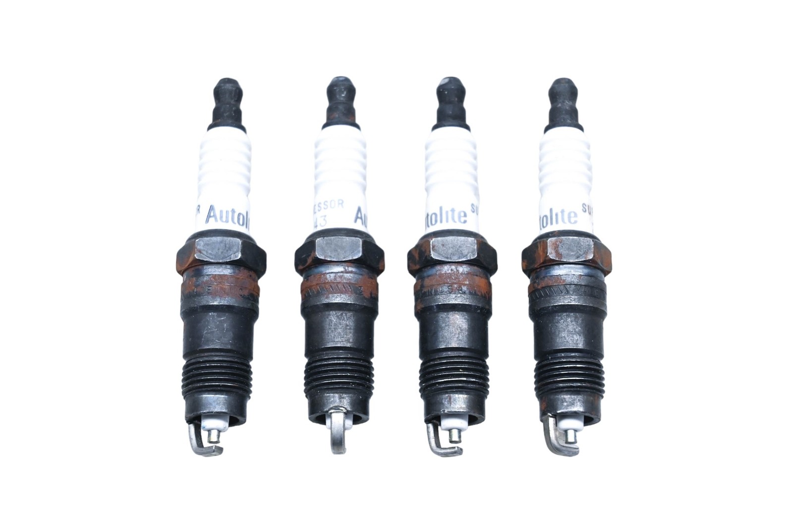 Autolite 2543 Copper Core Suppressor Spark Plugs Qty 8 NOS