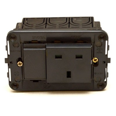Vimar Boat Socket Outlet 20221.L | European 2P+E 13A 250V Rinker Gray