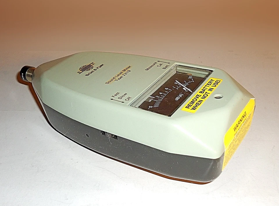 Bruel & Kjaer 2219 Sound Level Meter w/ 4125 Mic. - Image 2 of 2