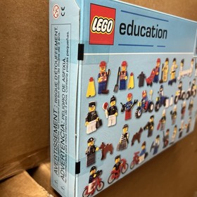 Lego 9247 - Education - mini figures - community workers - accessories - Sealed