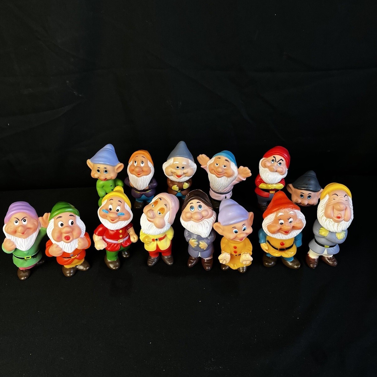 Disney Snow White and the 7 Dwarfs Vintage Set Vinyl Rubber