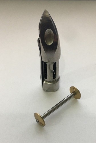 PIEZA DE MÁQUINA DE COSER INDUSTRIAL SINGER 27K,28K,127K,128K LANZADERA/BOBINA 83505 - Imagen 4 de 9