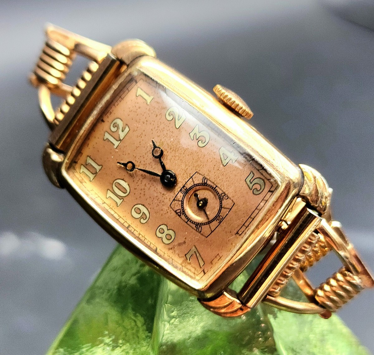 Vintage HELBROS 1940's Manual Wind Men's Watch W/ Superb Salmon