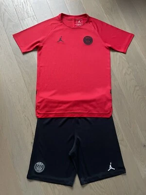 Ensemble de football NIKE JORDABN taille L (12/13 ans) en excellent état - Photo 1/2