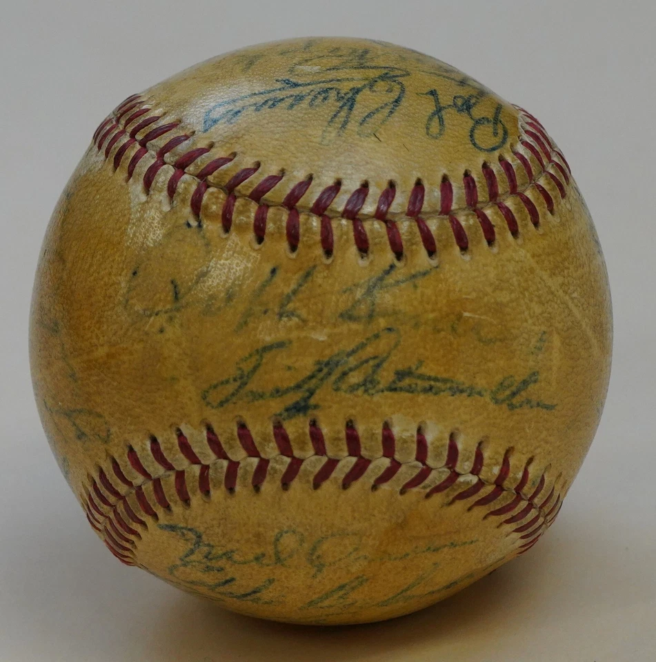 1948 Pirates Team Signed Baseball PSA/DNA LOA Ralph Kiner Tiny Bonham Bill Meyer - Image 2 of 4