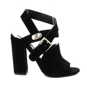 block heel buckle sandals