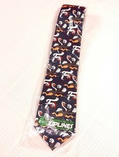 NEW Necktie Fighting Ostriches Refreshing Mountain Ziplines Lancaster PA