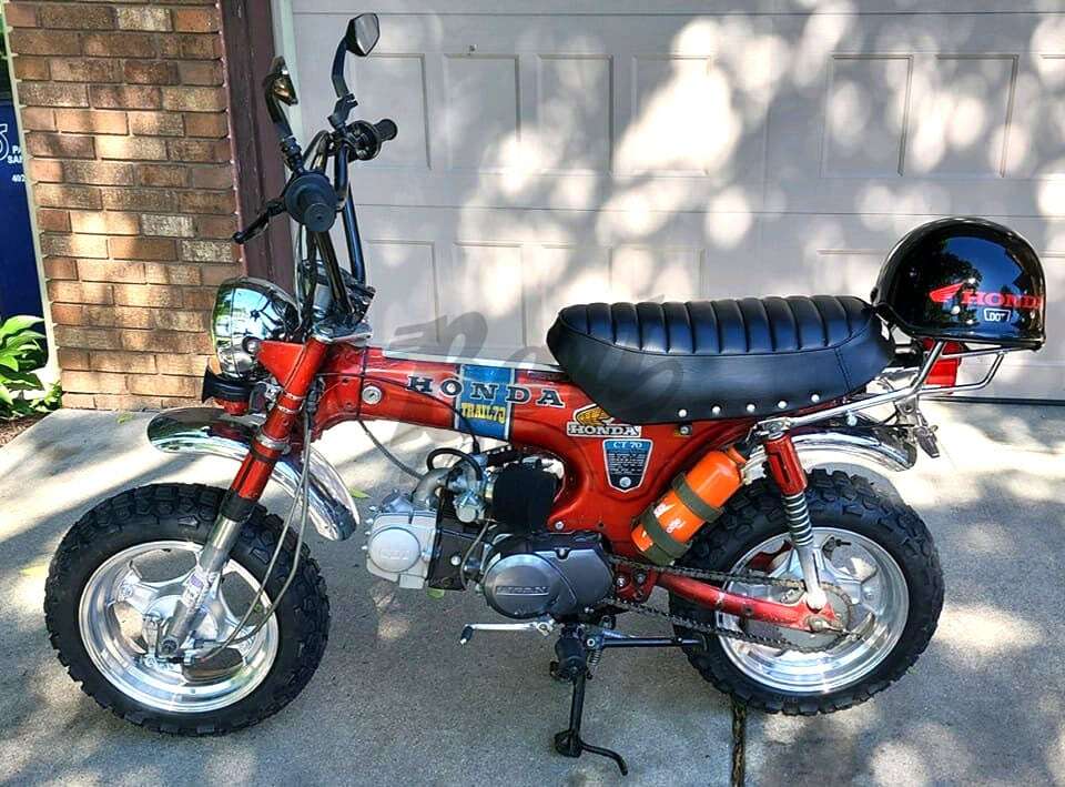 Honda CT70 Mini Trail 70 Ice Bear Champion 12