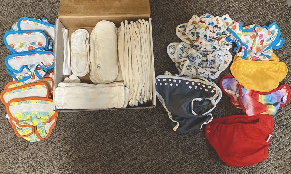 Juego de pañales de tela para bebé Tidytots con inserciones, patrones surtidos Foto 2 de 4