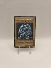 Yu-Gi-Oh! Blauäugiger w. Drache SDK-G001 Ultra Rare DE Played