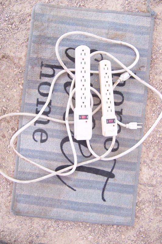 2 Woods  Surge Protector Power Strips, Taps
