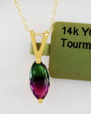LAB CREATED 0,65 kt TURMALIN ANHÄNGER 14k GOLD - neu mit Etikett - KOSTENLOSE GESCHENKBOX