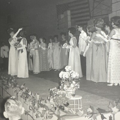 VINTAGE PHOTO beauty pageant crowning the contest queen and 1966 Original Pic