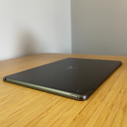 Apple iPad 9th Gen. 10.2-inch, 64GB, Wi-Fi - Space Grey (AU STOCK) + WARRANTY - Picture 6 of 8