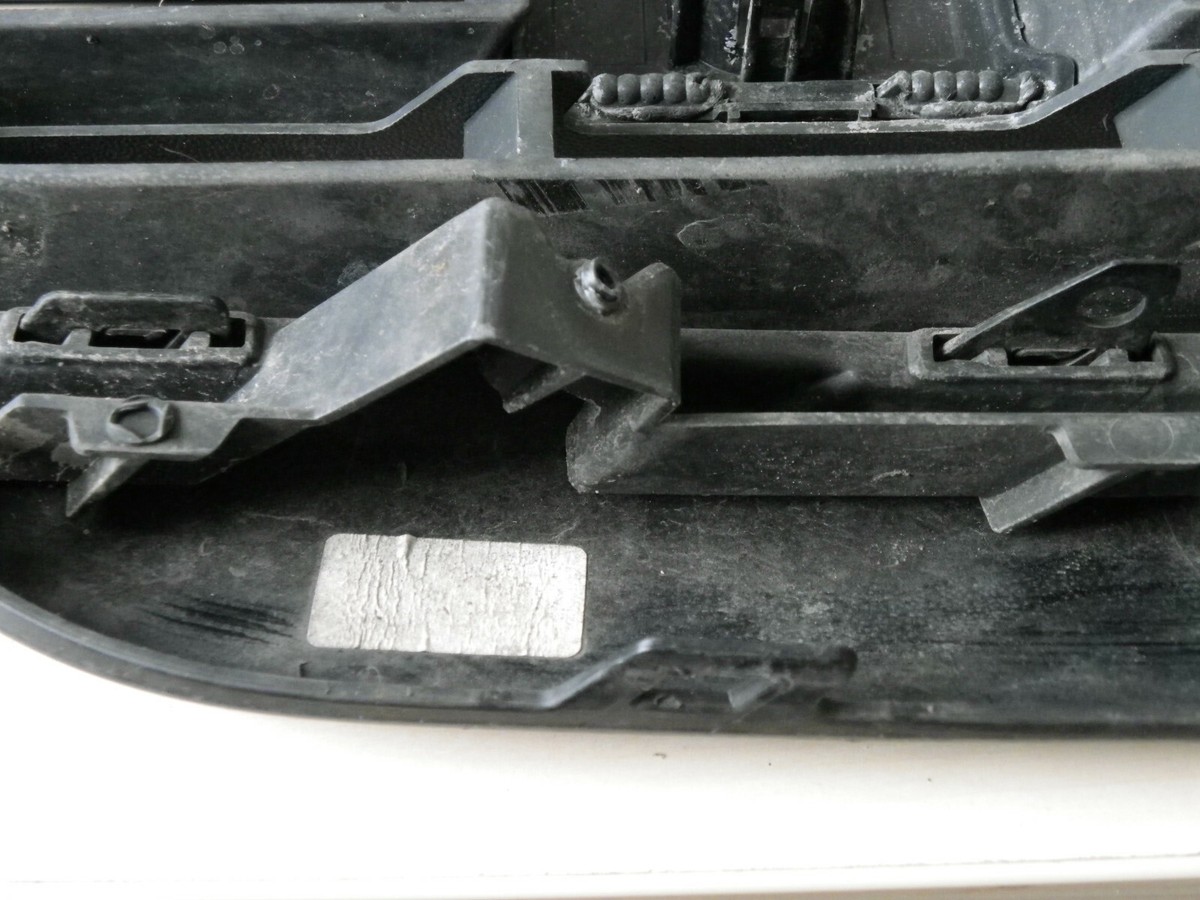 Original VW Touareg Abdeckgitter 760853664A Abdeckteil Stoßfänger 