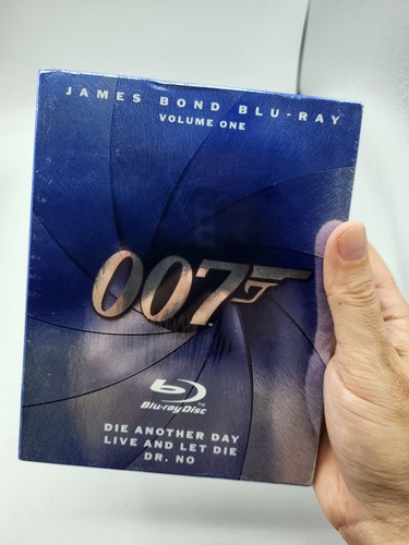New James Bond Volume 1 (Blu-Ray) Die Another Day, Live and Let Die, Dr. No - Picture 2 of 4