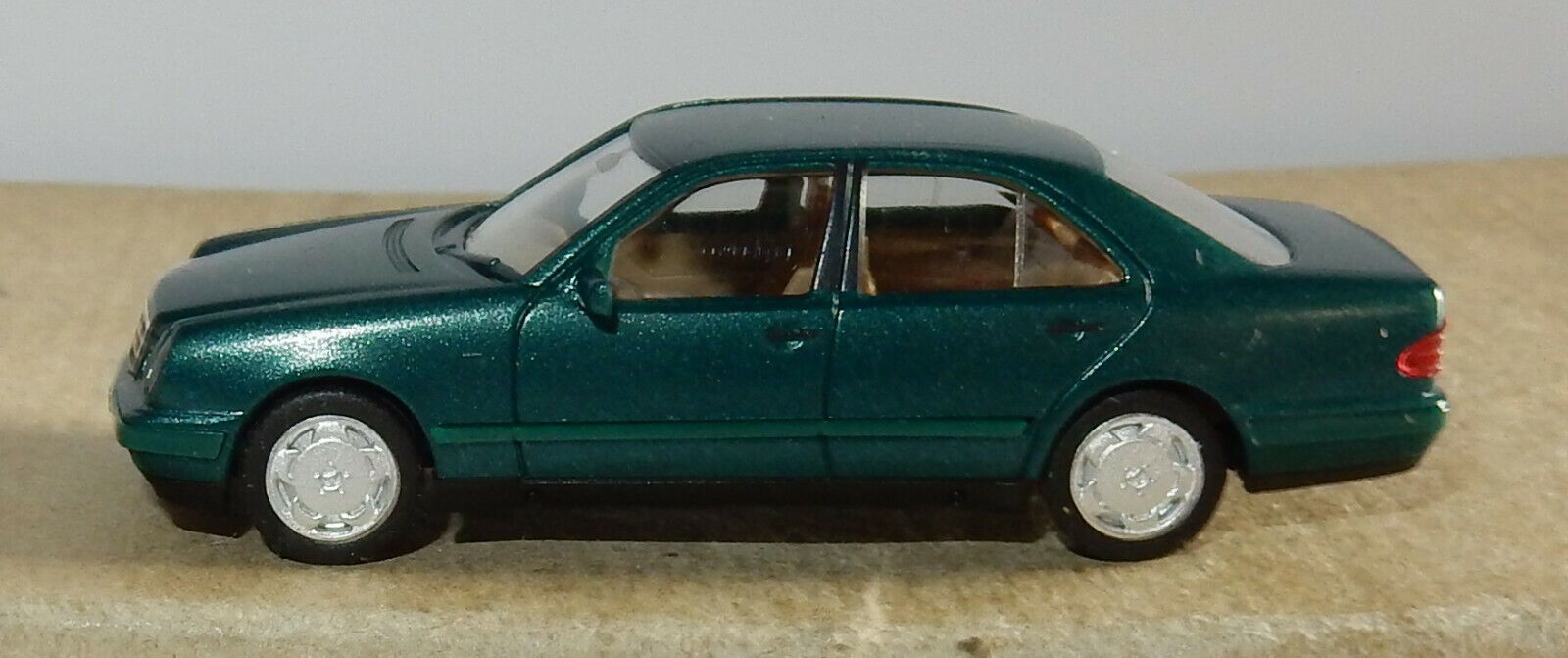 Mercedes Benz Carreta Betoneira - Herpa - 1/87