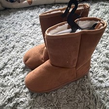 Brown Faux Suede Mid-Calf Bootie Girls Size 2-3 Lined Flat Heel