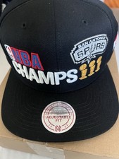 SAN ANTONIO SPURS MITCHELL NESS 2005 NBA CHAMPIONS SNAPBACK HAT. BNWT
