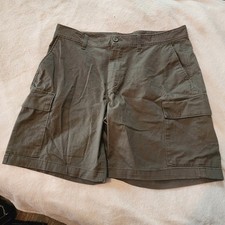 NWOT Old Navy Men's Lived-In Straight Cargo Shorts Sz 38 Army Green