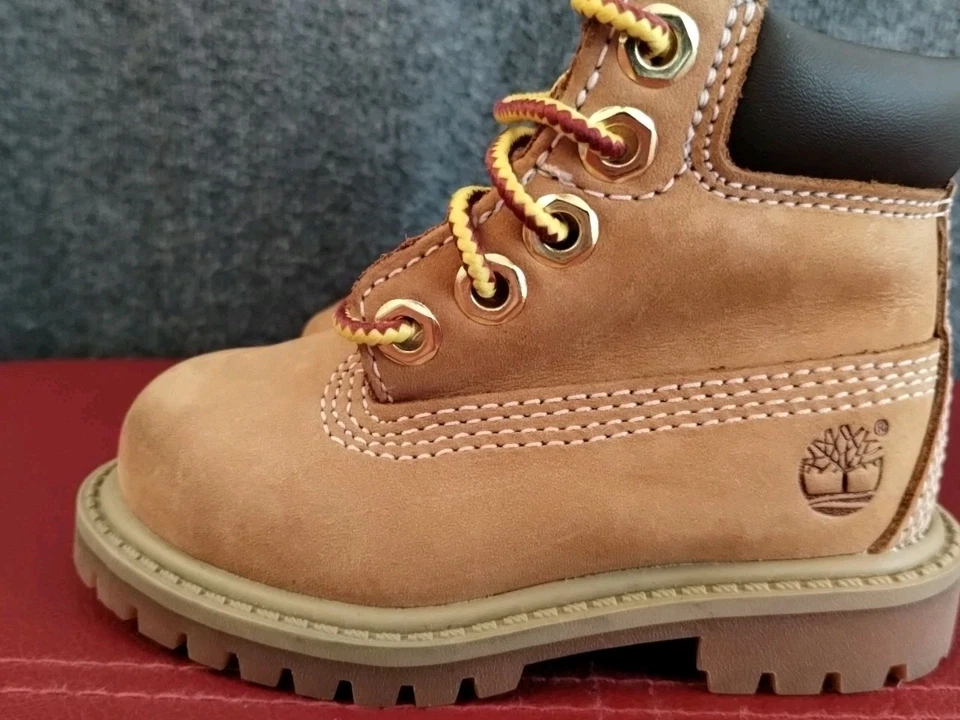 Timberland 6 pulgadas premium niño pequeño talla 4 - botas impermeables marrones  Foto 4 de 4