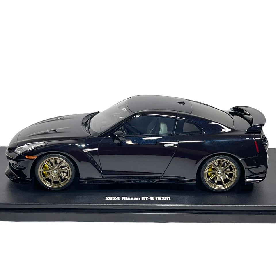 Modellino Auto GT Spirit 1/18 Nissan Skyline GT-R R35 Takumi Edition Midnight... - Immagine 3 di 4