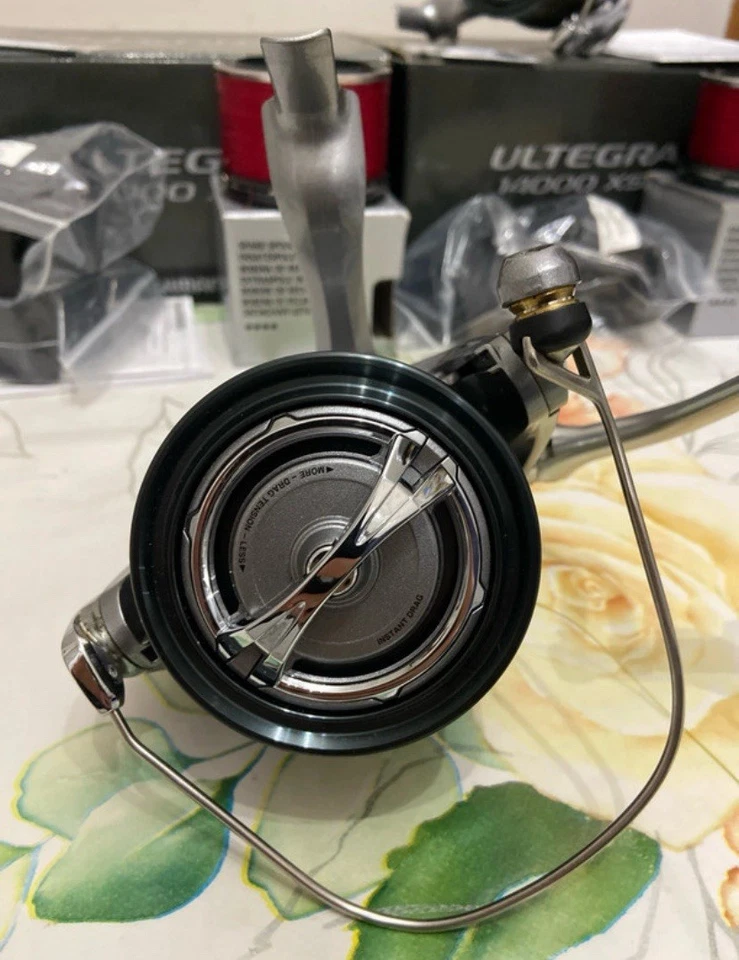 Shimano Ultegra 14000 XSD – Coppia mulinelli + bobine e accessori - Immagine 3 di 4